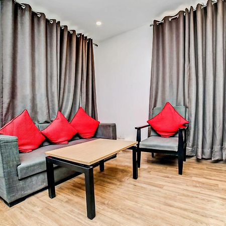 Chinhat Hotel O Town House 1274 Patrakar Puram מראה חיצוני תמונה