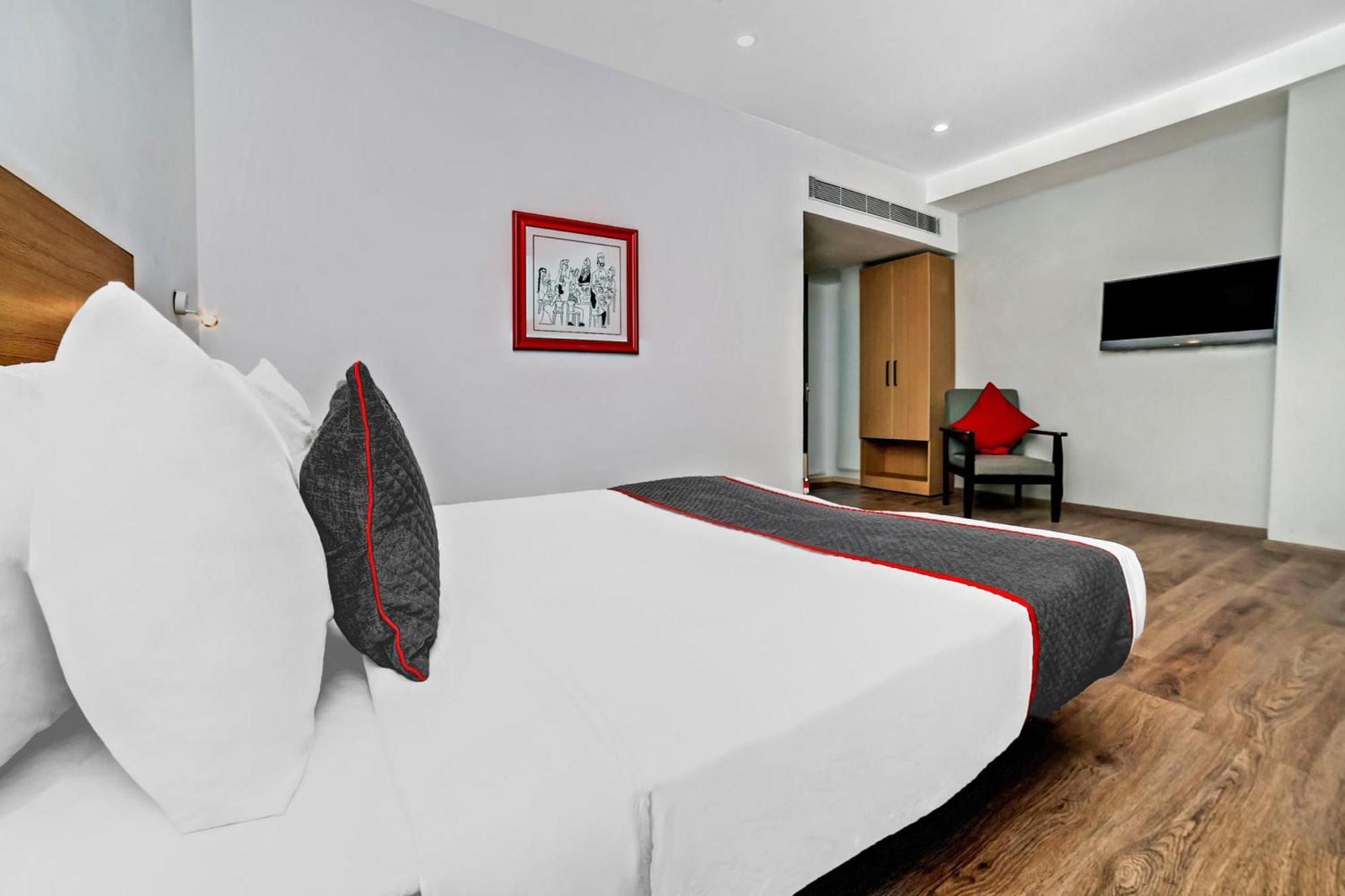 Chinhat Hotel O Town House 1274 Patrakar Puram מראה חיצוני תמונה
