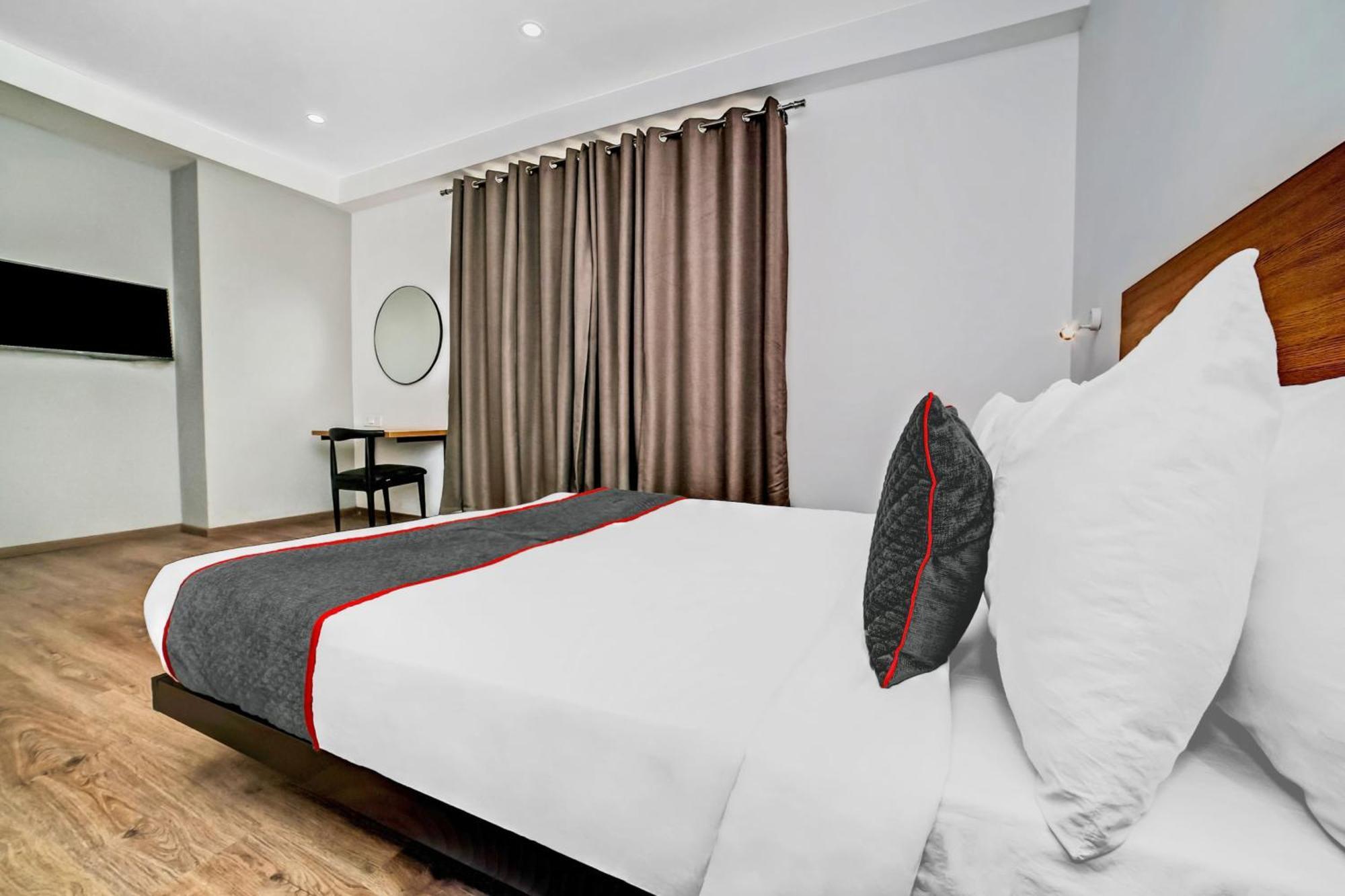 Chinhat Hotel O Town House 1274 Patrakar Puram מראה חיצוני תמונה